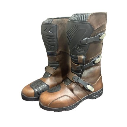 Kvell brown leather adventure motorcycle boots with TPU protection and adjustable buckle closures.